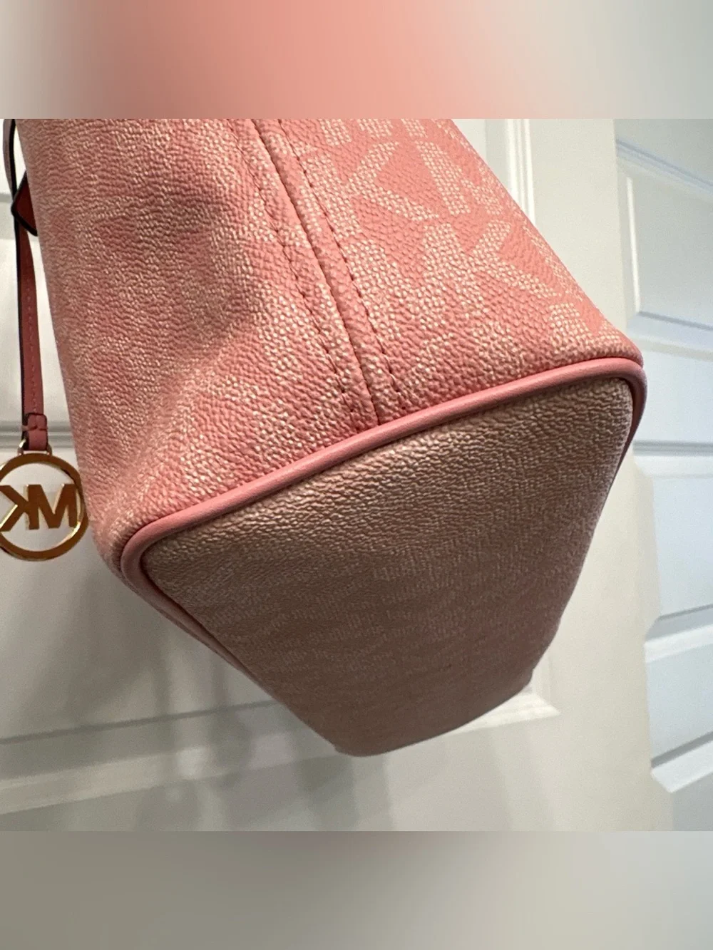 Michael Kors Jet Set Two-Tone Pink Signature Tote Pink